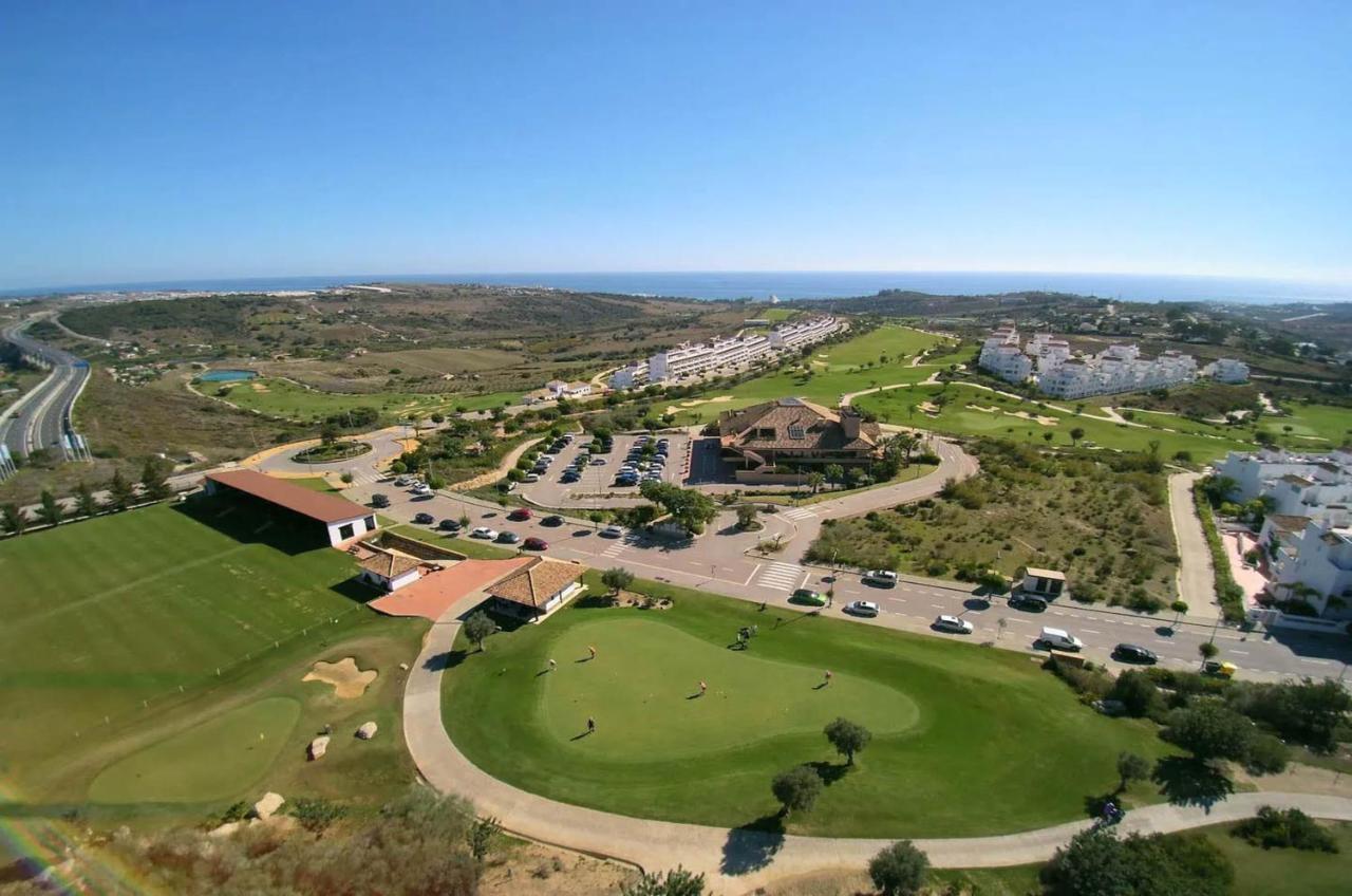 Valle Golf -next To The Golf Course And Very Close To The Apartamento